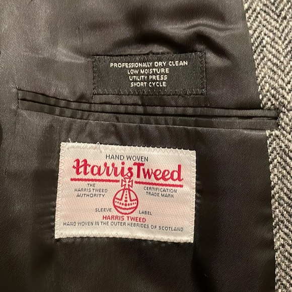 40R Harris Tweed Jos A Bank Sport Coat, Black/White (grey) herringbone, like new - Picture 10 of 12
